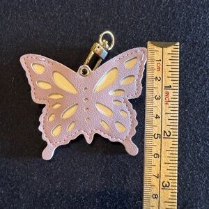 Apple AirTag Purple Butterfly Keychain